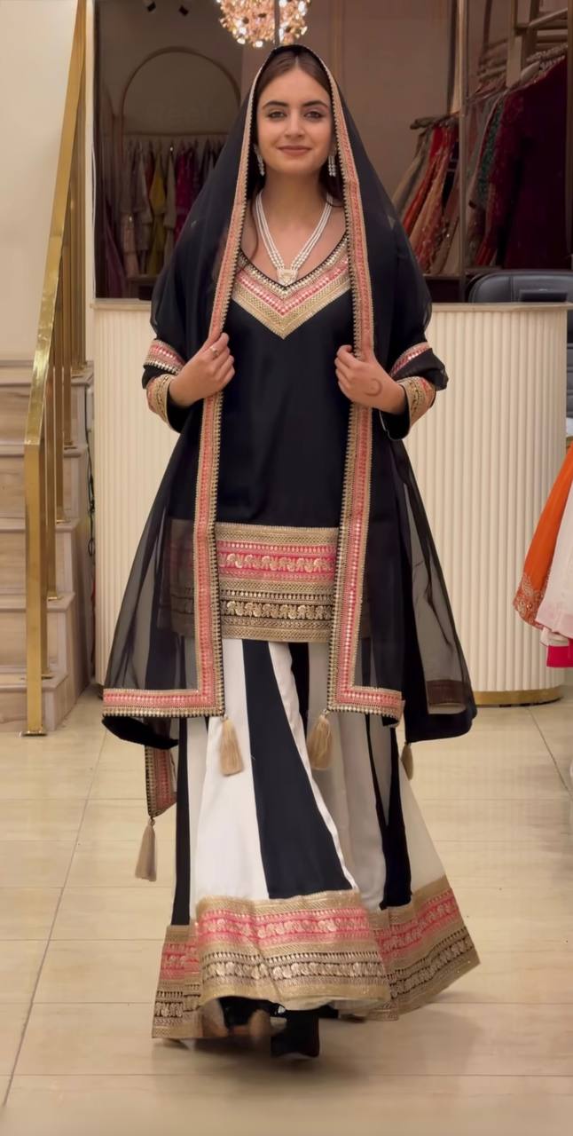 The Majestic Monochrome Gilded-Border Ensemble